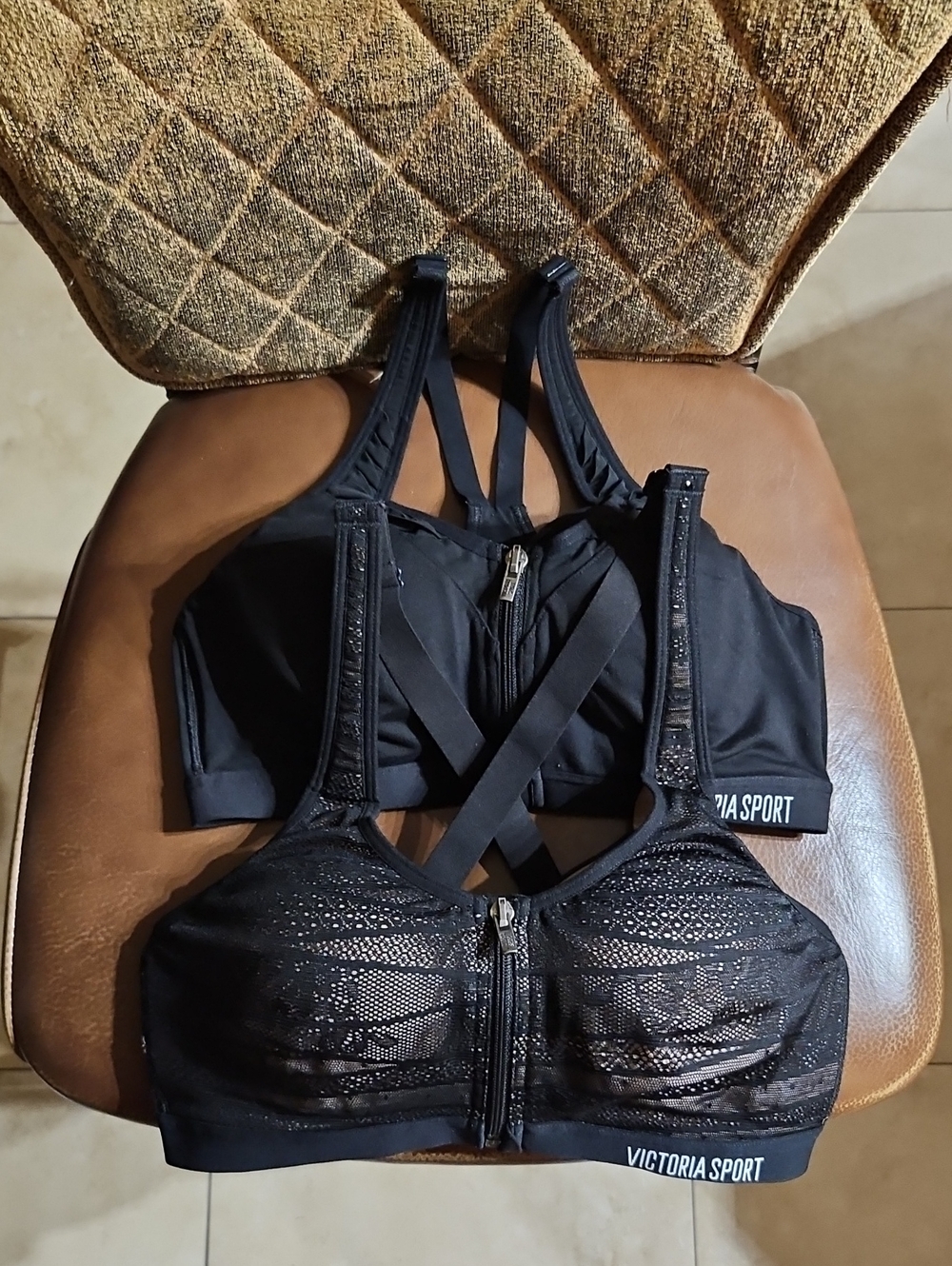 Lot Of 2 Knockout By Victoria's Secret Sport Front Zip Close Sports Bras Padded